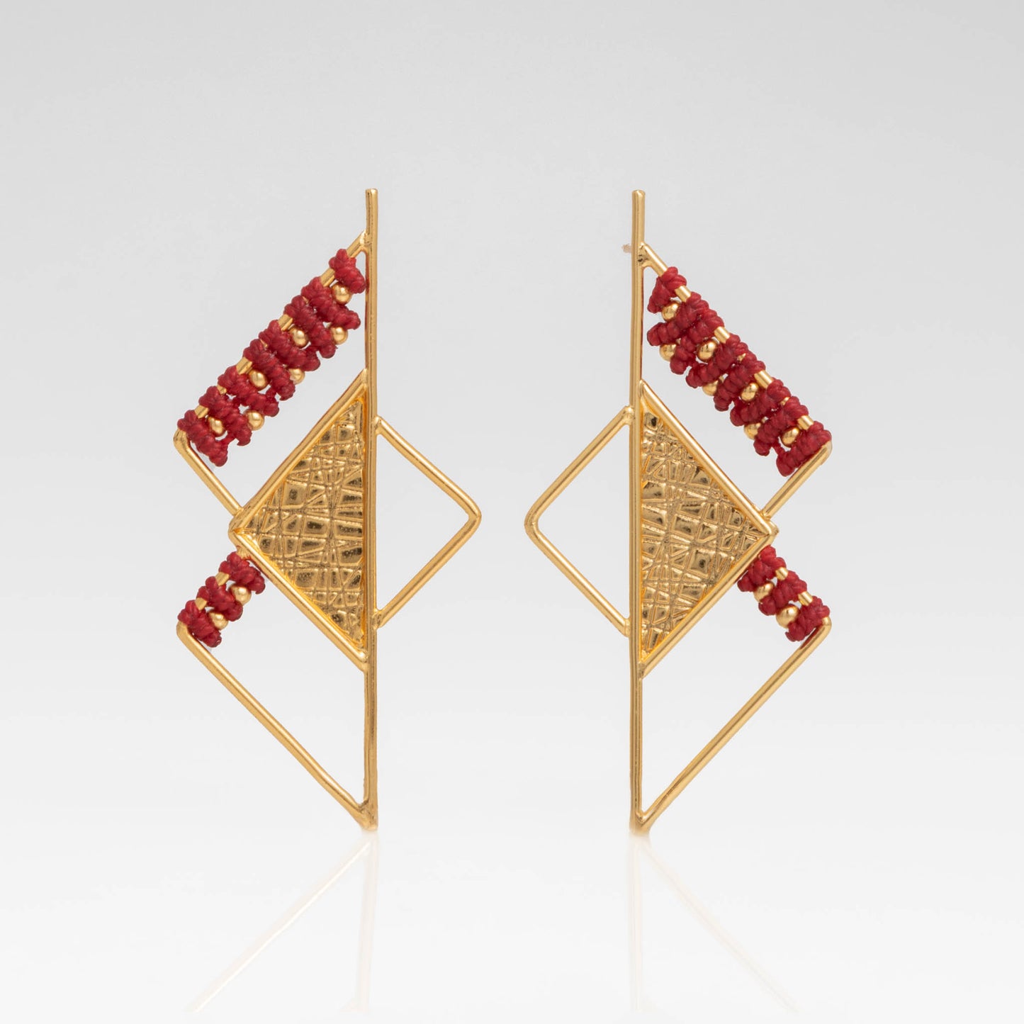 Aretes Triángulo Mediano